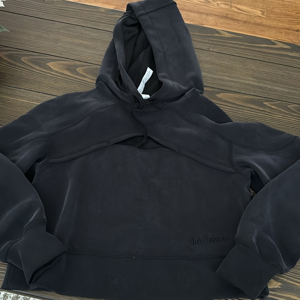 Lululemon Cropped Hoodie Size 2 - Picture 4 of 6